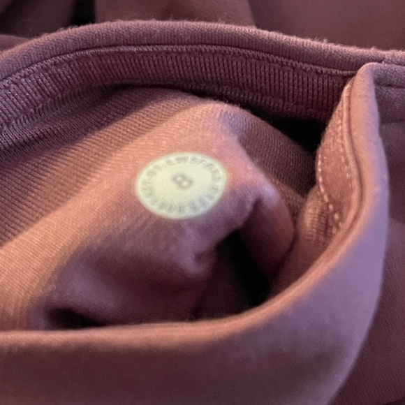 Lululemon Super-High-Rise Flared Pant size 8 - Picture 10 of 11